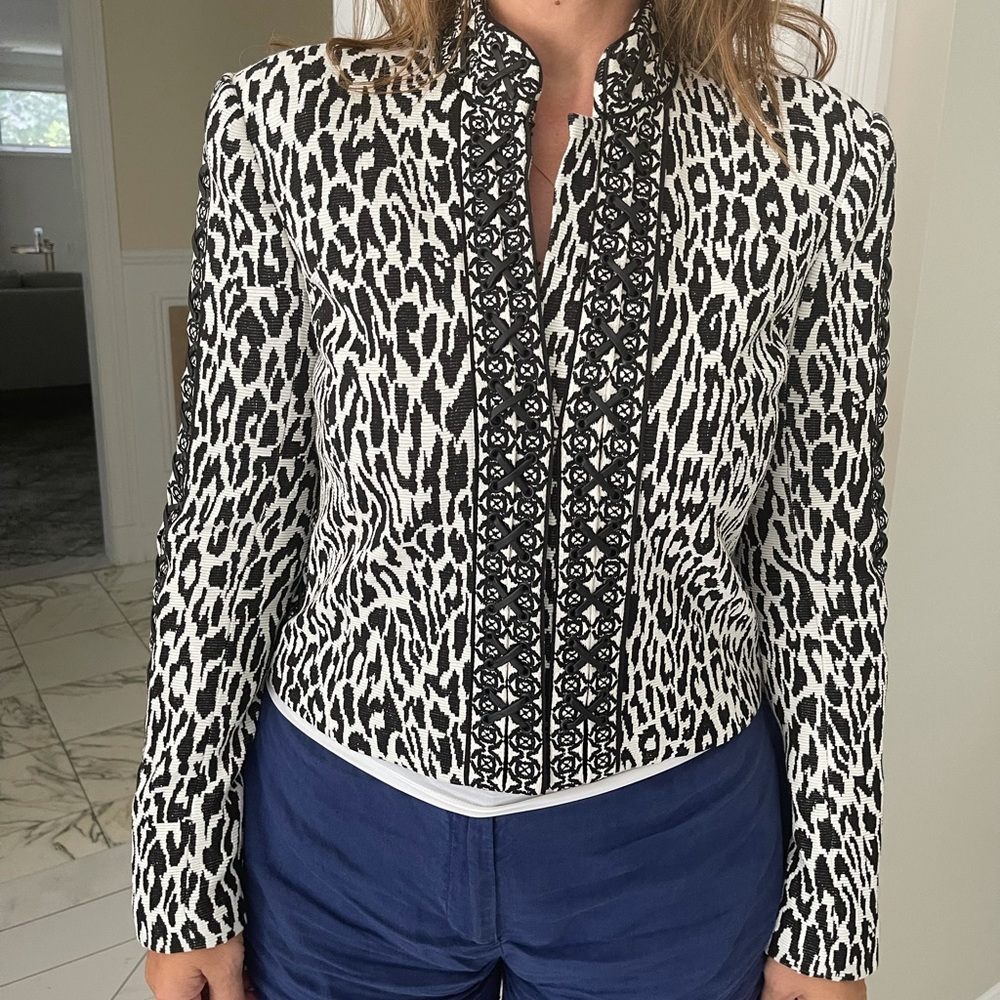 Brand new short jacket with leather trimming. - Picture 2 of 8